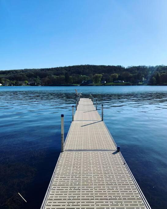 Spacious Lakefront - Remodeled, Views & All Amenities Included Skaneateles Luaran gambar