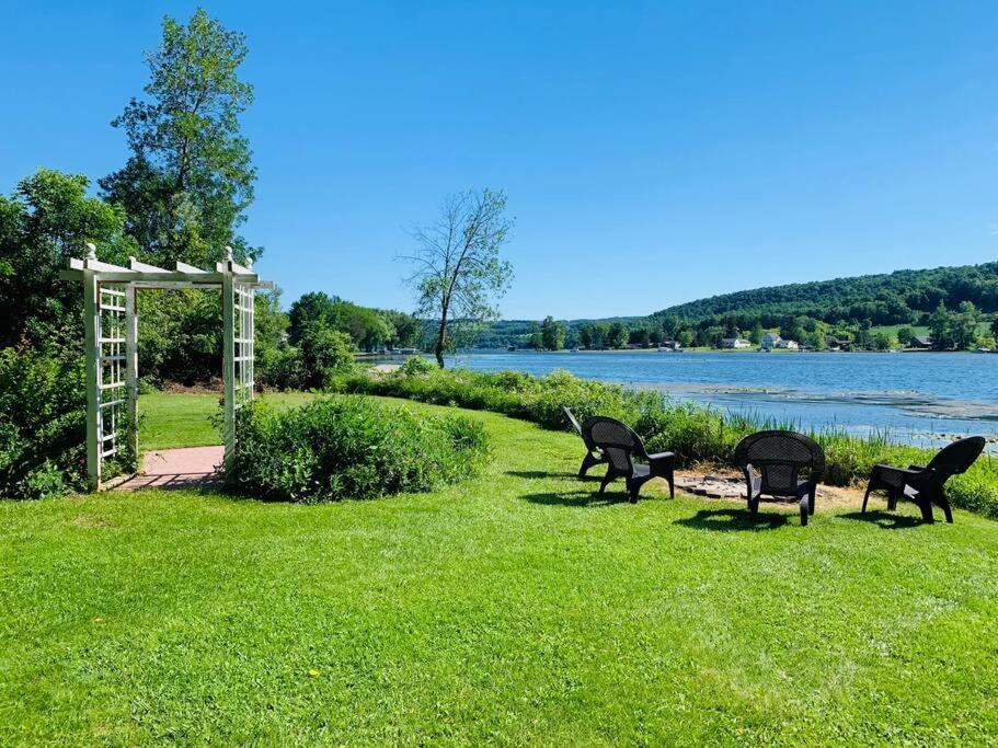 Spacious Lakefront - Remodeled, Views & All Amenities Included Skaneateles Luaran gambar